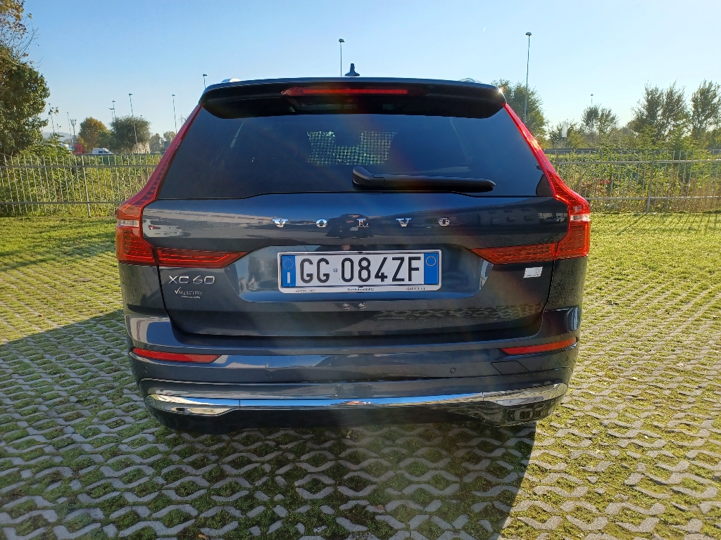 VOLVO XC60 (2017-->) XC60 T6 Recharge Plug-in Hybrid AWD Inscription - 3